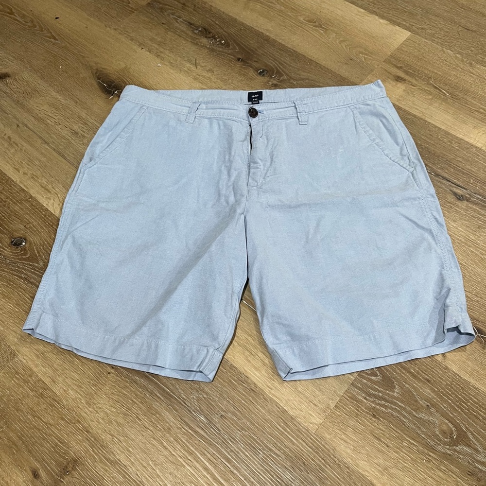 Gap men’s shorts. Size 36. Good condition.